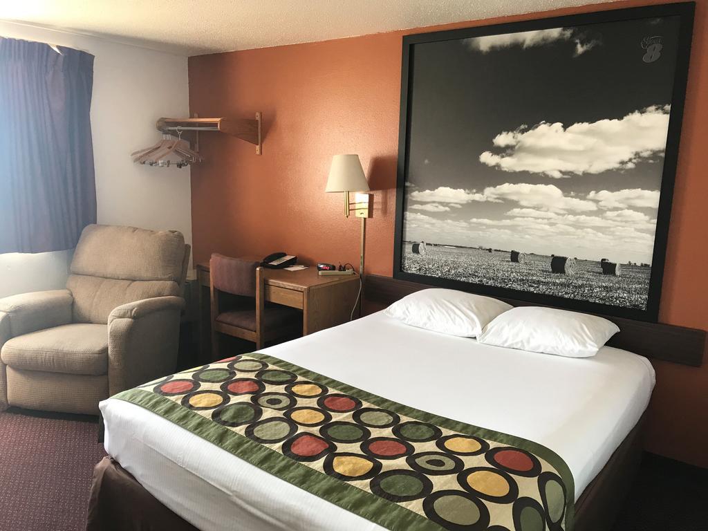Super 8 By Wyndham Aberdeen East Εξωτερικό φωτογραφία