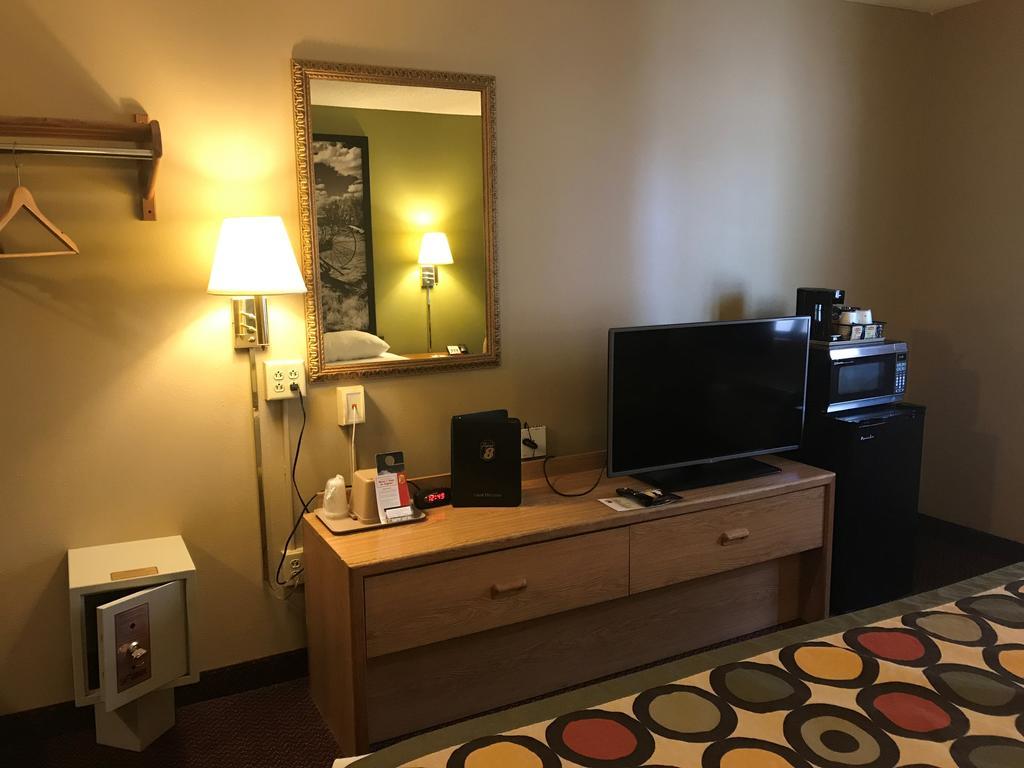 Super 8 By Wyndham Aberdeen East Εξωτερικό φωτογραφία